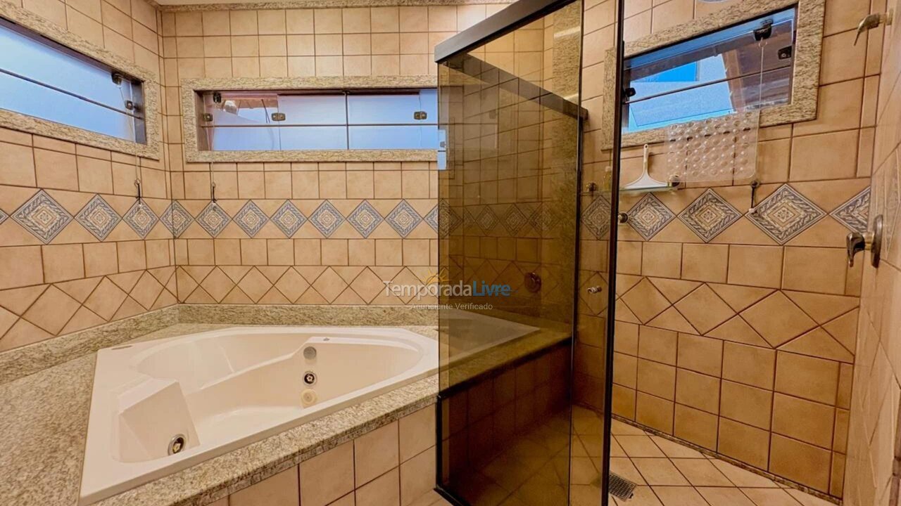 Casa para alquiler de vacaciones em Bombinhas (Praia de Bombas)