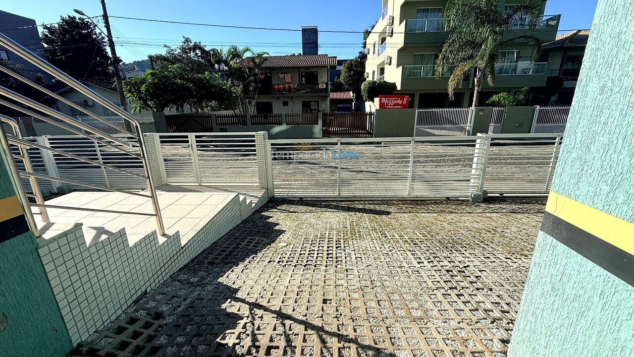 Apartment for vacation rental in Bombinhas (Praia de Bombinhas)