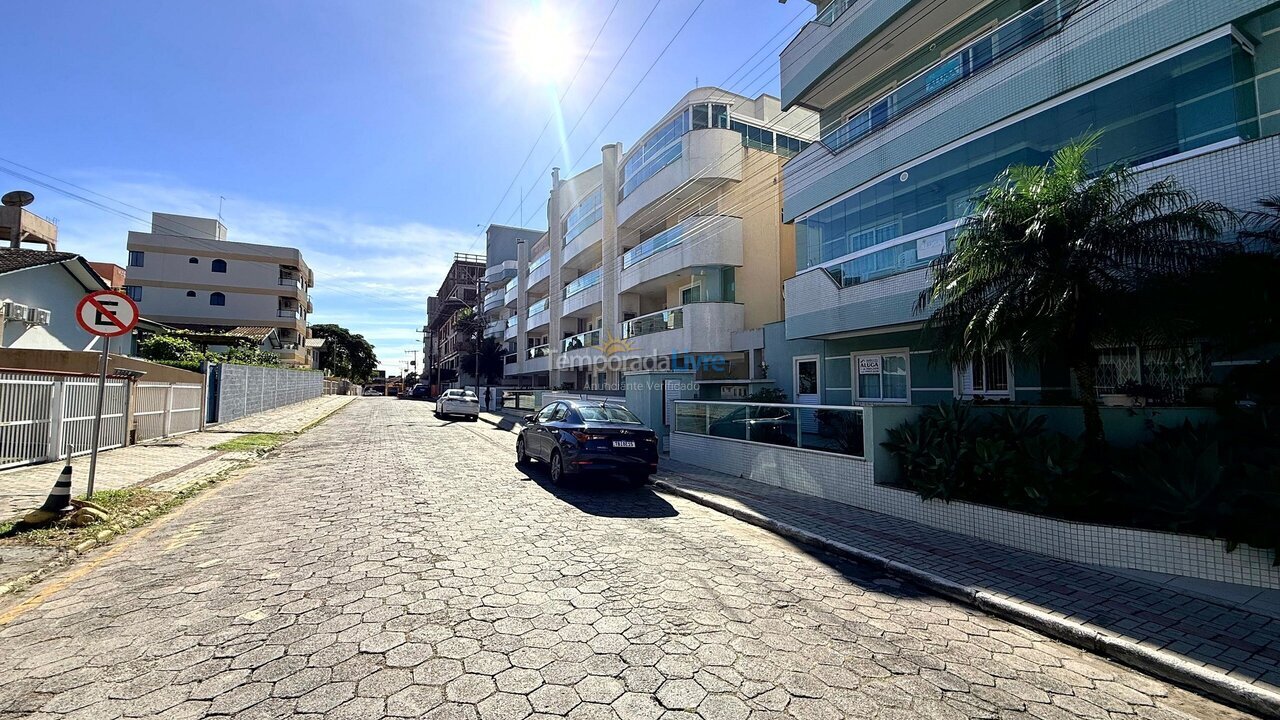 Apartment for vacation rental in Bombinhas (Praia de Bombinhas)