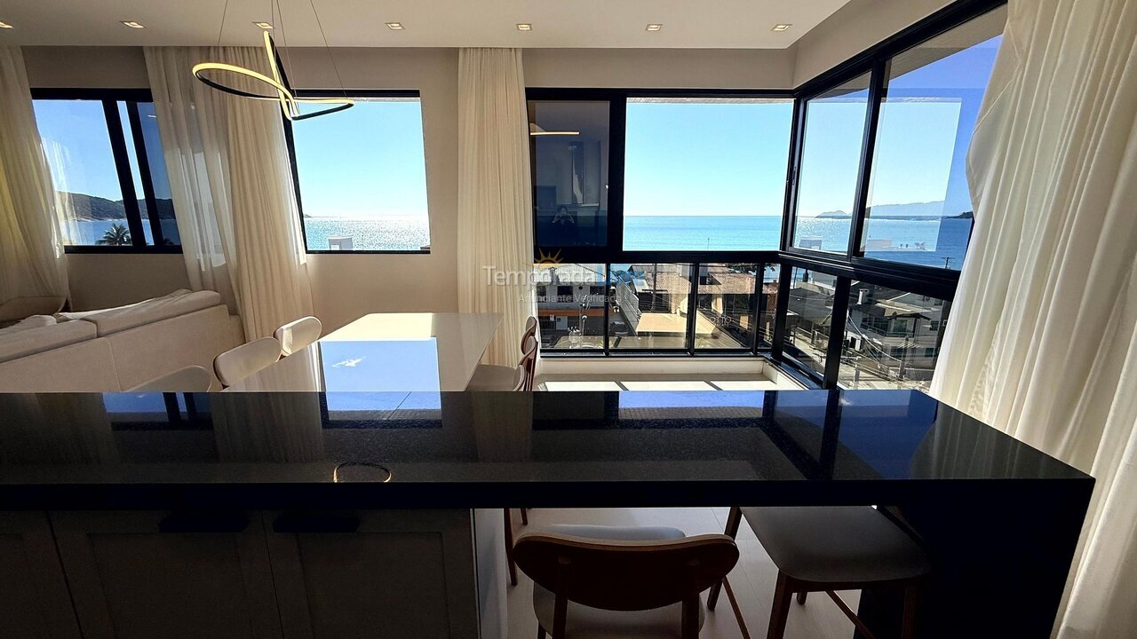 Apartment for vacation rental in Bombinhas (Praia de Bombas)