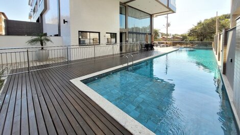 L087 - 2-suite apartment with pool in the middle of the beaches