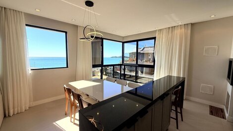 037- HIGH STANDARD Apartment with 3 Suites, 80m from the Beach in a condominium with...