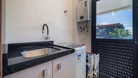L004 - Garden Apartment 250m from the Sea in Canto Grande
