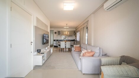 L057 - New Apartment with Sea View 80m from the Beach in...
