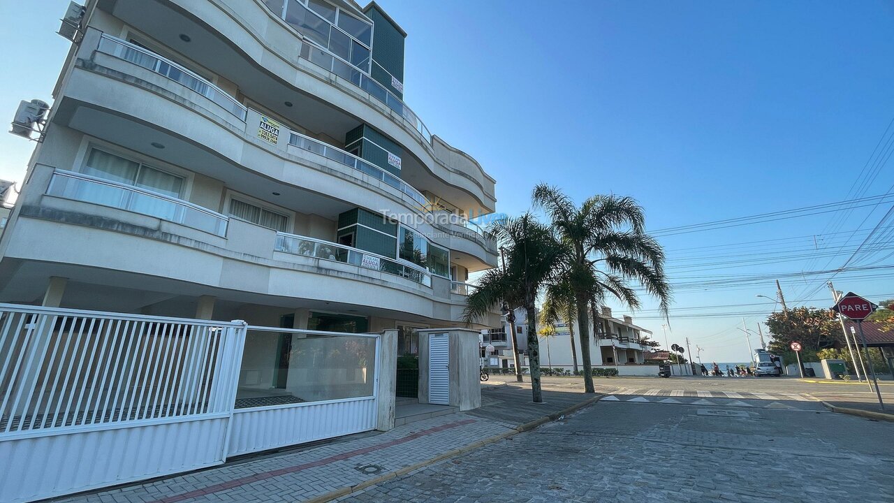 Apartment for vacation rental in Bombinhas (Praia de Bombas)