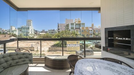 L057 - New Apartment with Sea View 80m from the Beach in...