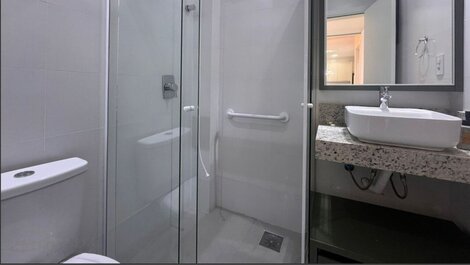 Apartamento/2 suites/piscina/en medio de las playas de Canto Grande