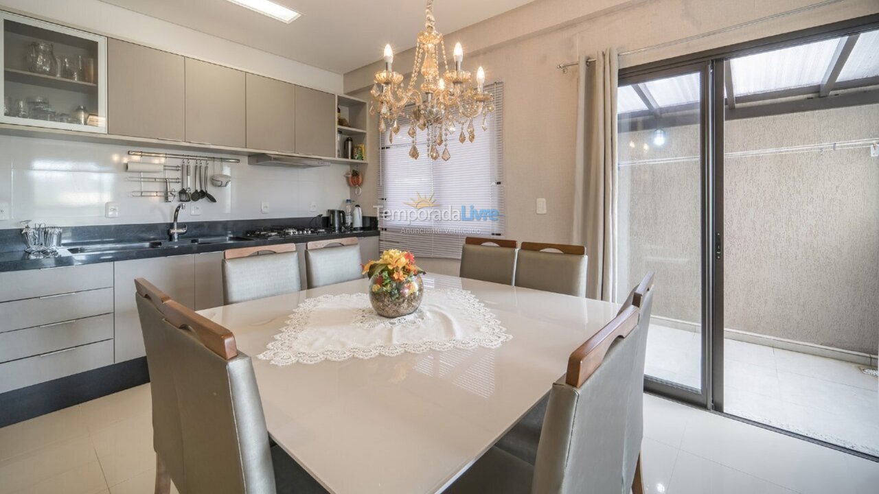 Apartment for vacation rental in Bombinhas (Canto Grande)