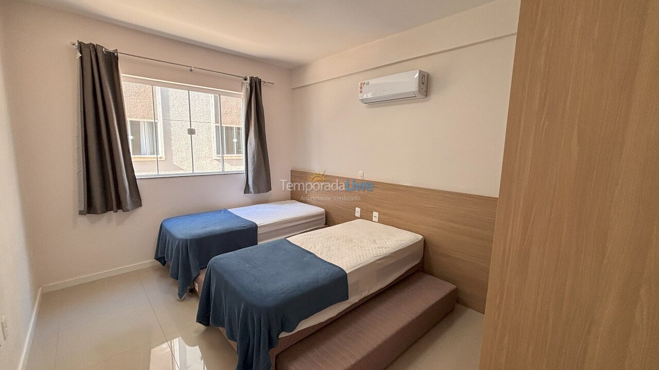 Apartment for vacation rental in Bombinhas (Praia de Bombas)