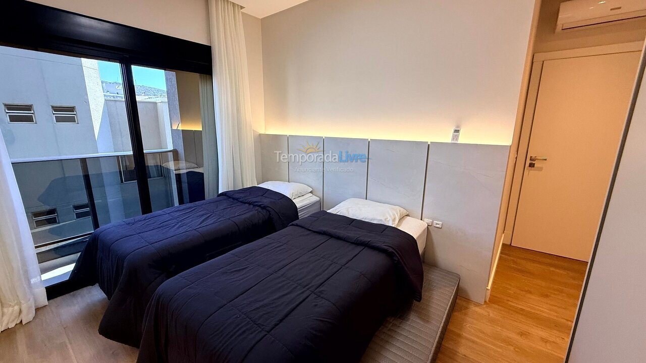 Apartment for vacation rental in Bombinhas (Praia de Bombas)