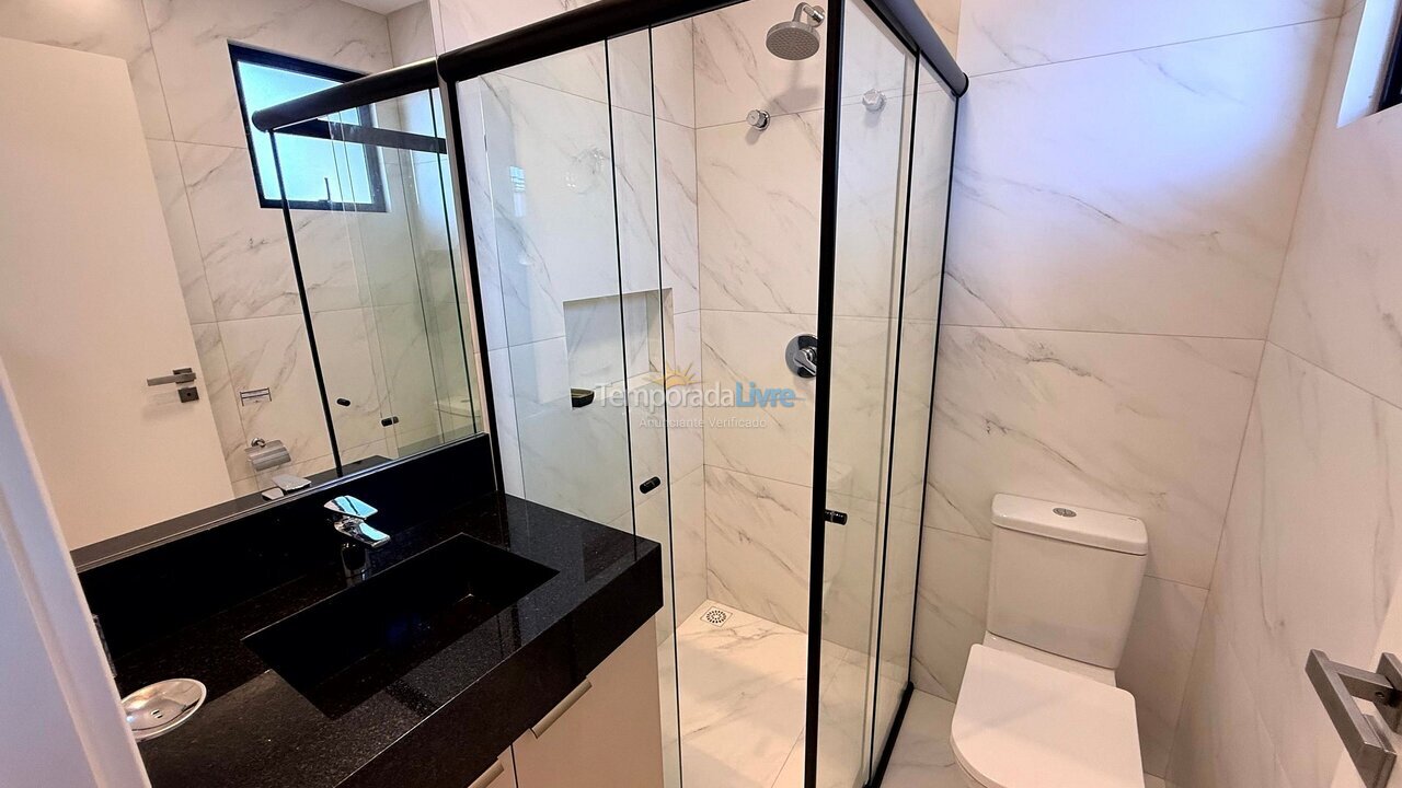 Apartment for vacation rental in Bombinhas (Praia de Bombas)