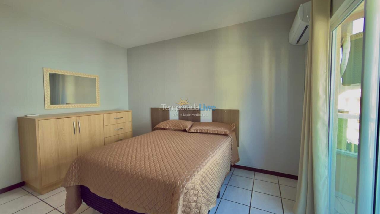 Apartment for vacation rental in Bombinhas (Praia de Bombas)