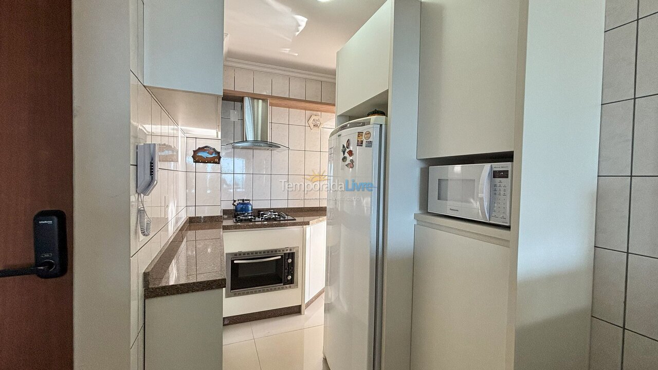 Apartamento para aluguel de temporada em Bombinhas (Praia de Bombas)