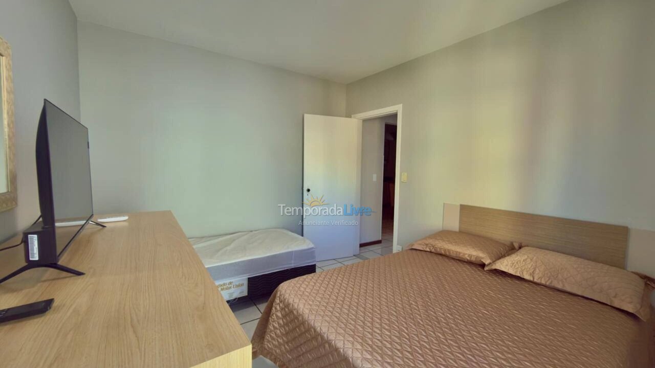 Apartment for vacation rental in Bombinhas (Praia de Bombas)