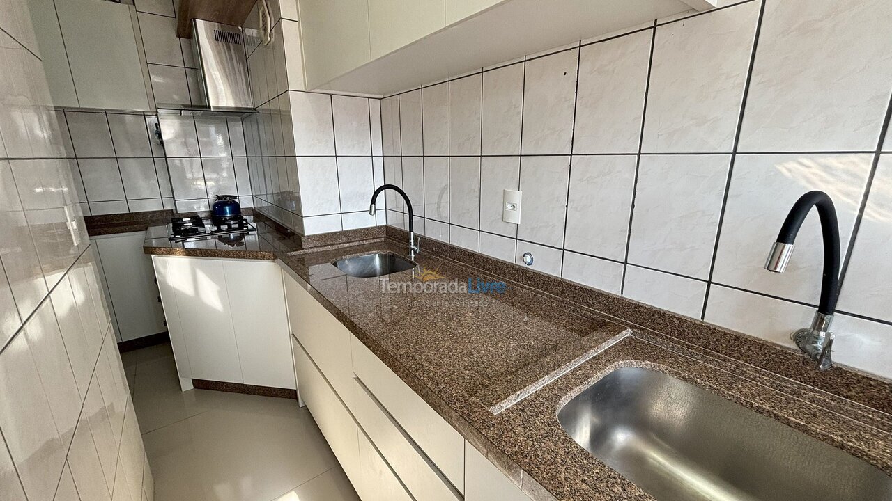 Apartamento para aluguel de temporada em Bombinhas (Praia de Bombas)
