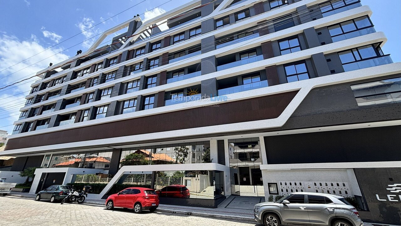 Apartment for vacation rental in Bombinhas (Praia de Bombas)