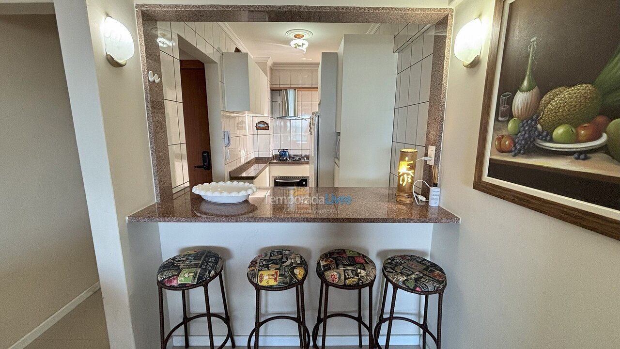 Apartamento para aluguel de temporada em Bombinhas (Praia de Bombas)