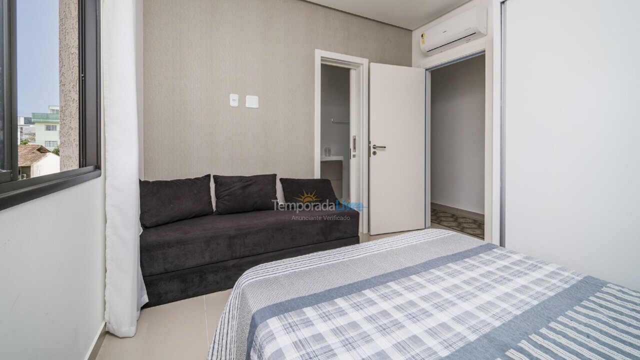 Apartment for vacation rental in Bombinhas (Canto Grande)