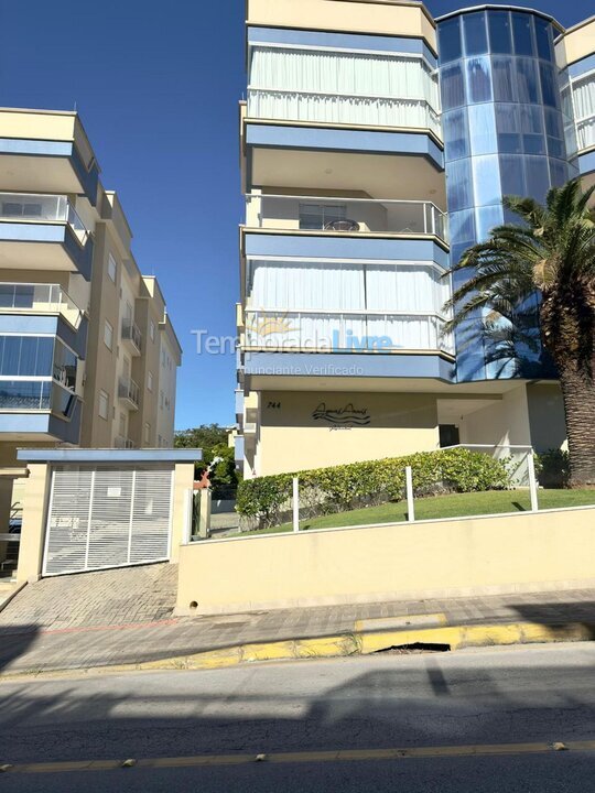 Apartamento para aluguel de temporada em Bombinhas (Praia de Bombinhas)