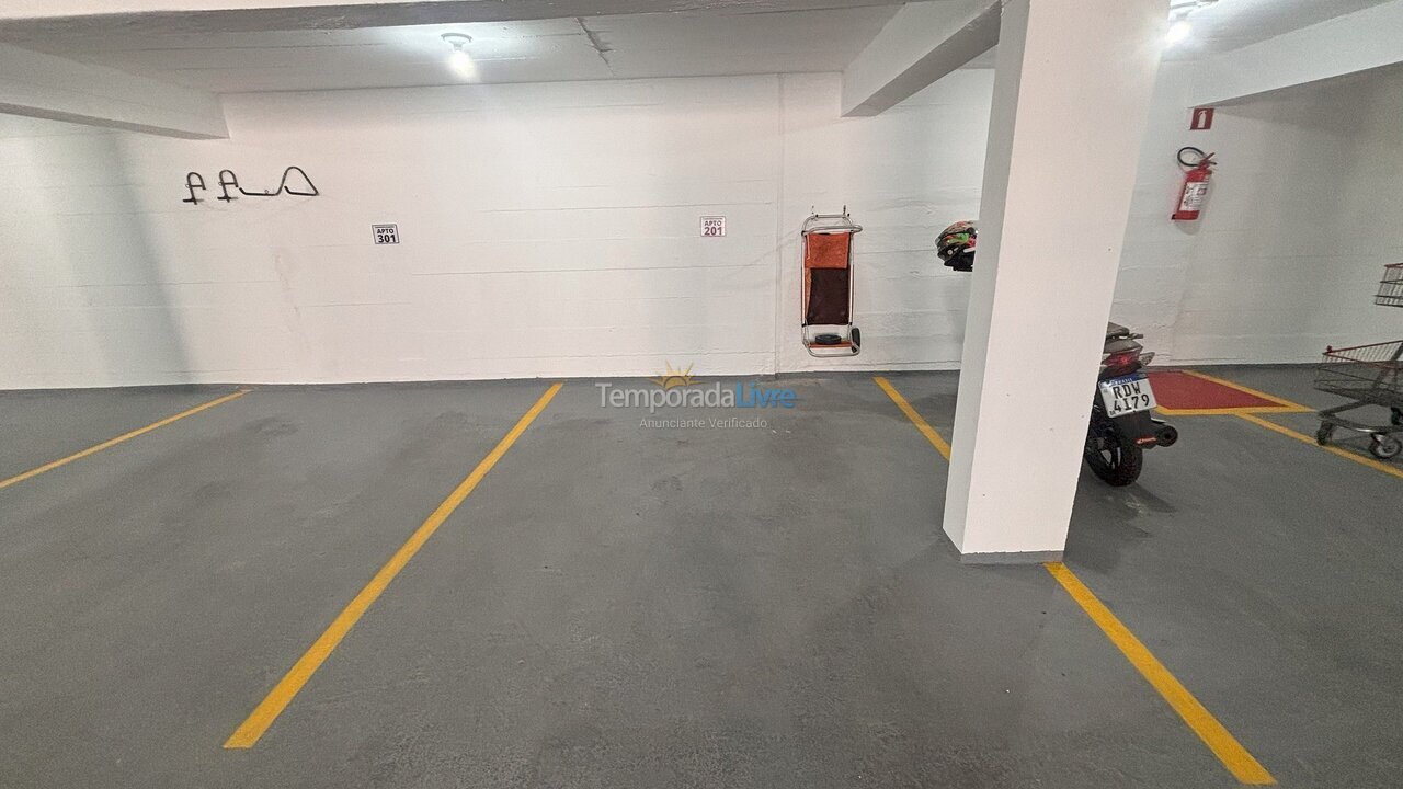 Apartamento para aluguel de temporada em Bombinhas (Praia de Bombas)