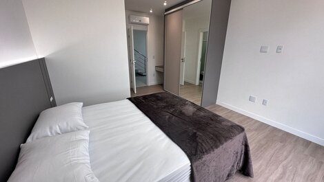 L027- Cobertura duplex com Jacuzzi 3 suites