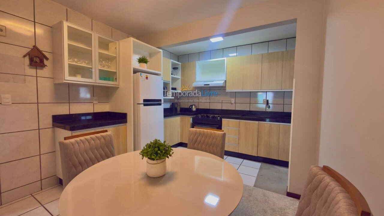 Apartment for vacation rental in Bombinhas (Praia de Bombas)