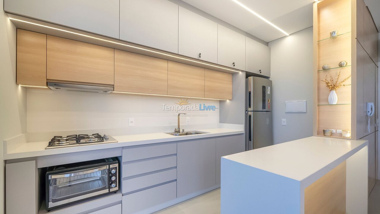 Apartamento para aluguel de temporada em Bombinhas (Praia de Bombas)