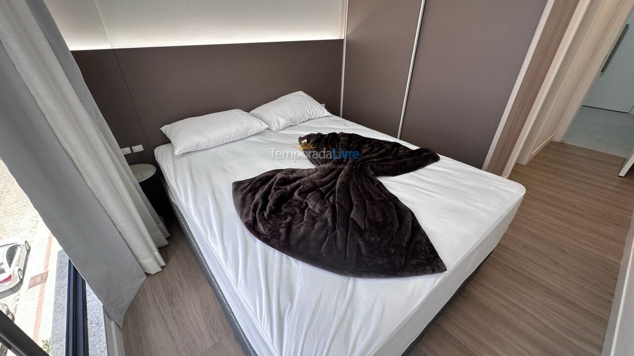 Apartamento para aluguel de temporada em Bombinhas (Canto Grande)