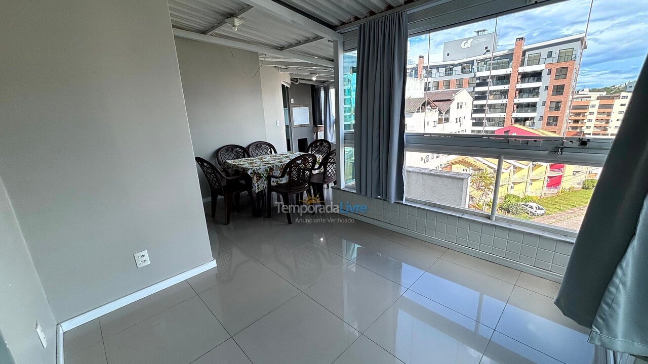 Apartment for vacation rental in Bombinhas (Praia de Bombas)