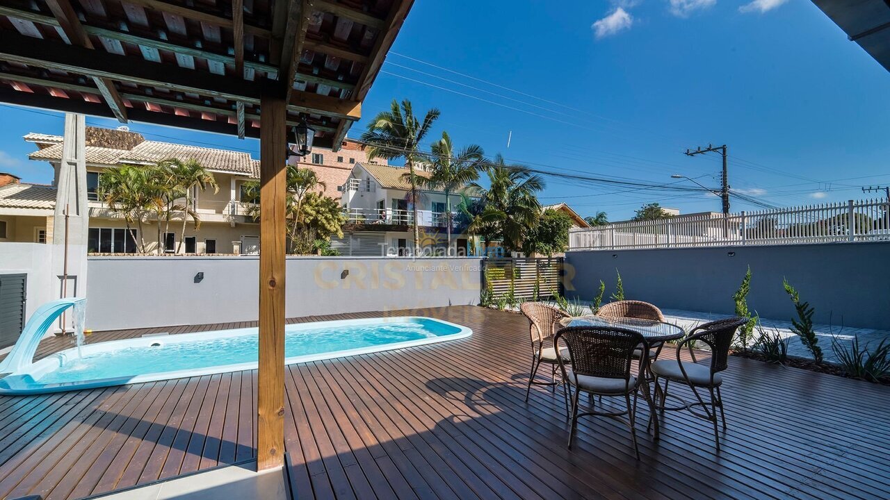 House for vacation rental in Bombinhas (Praia de Bombas)