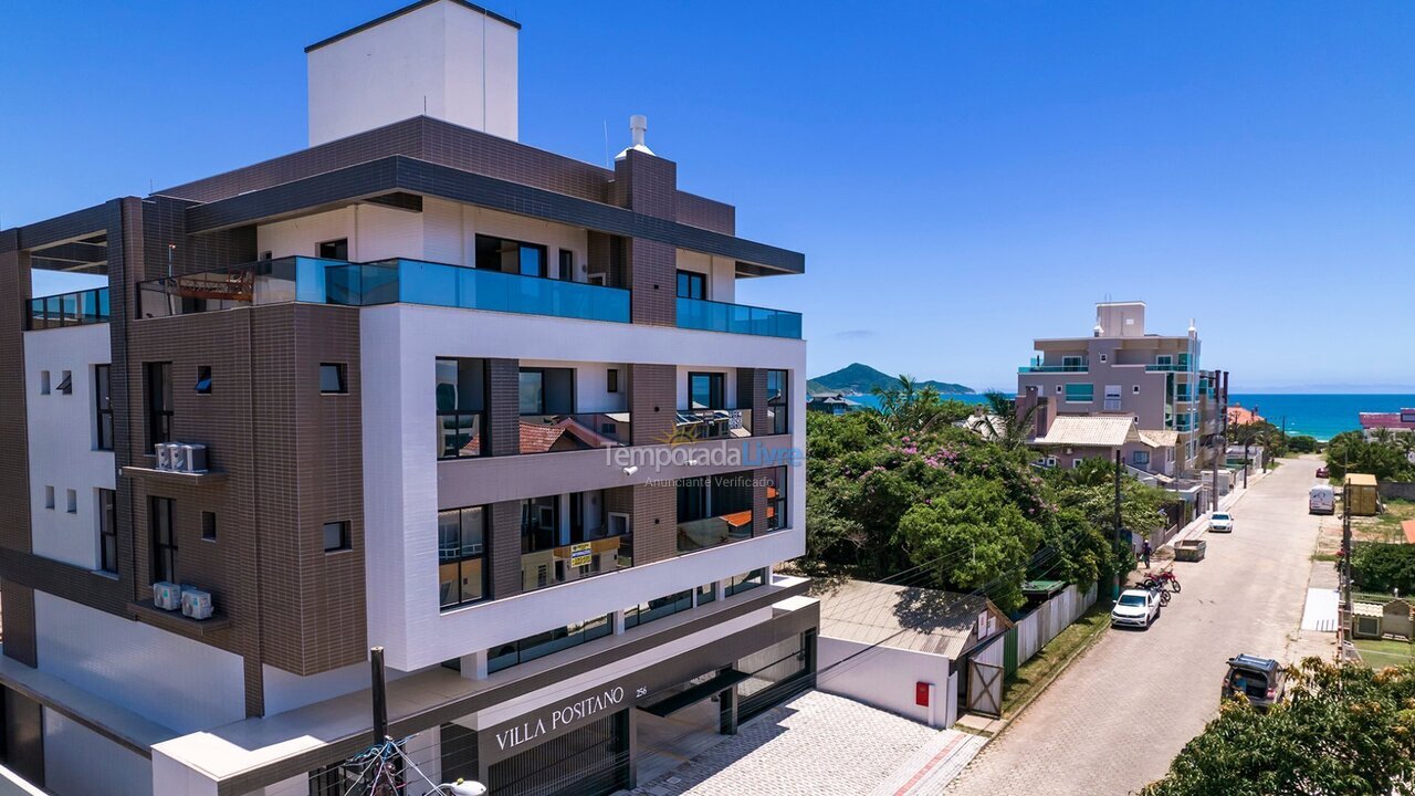 Apartamento para aluguel de temporada em Bombinhas (Canto Grande)