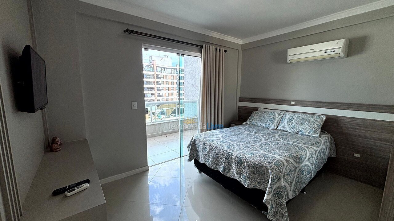 Apartment for vacation rental in Bombinhas (Praia de Bombas)
