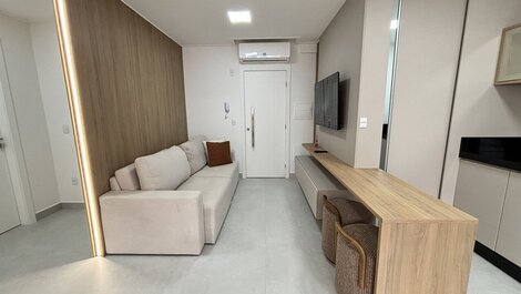 L024 - New 3-bedroom apartment 150 meters from Canto Grande beach.