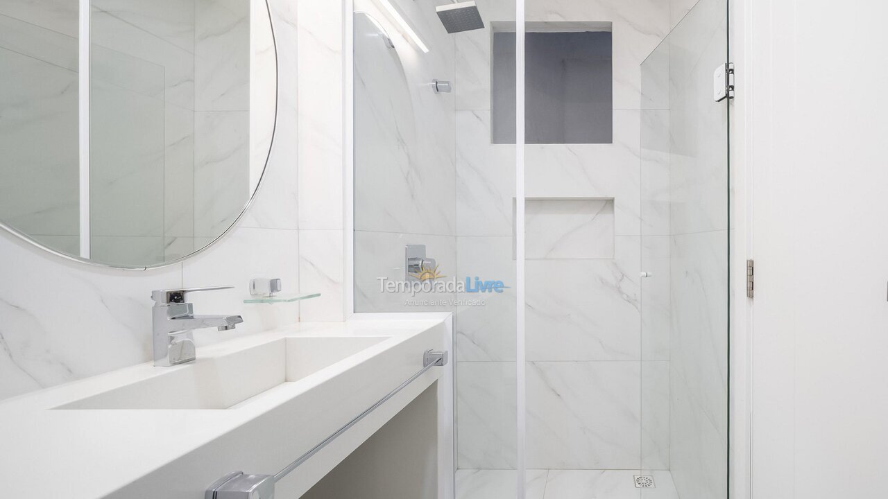 Apartamento para aluguel de temporada em Bombinhas (Praia de Bombas)