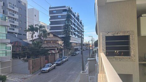 289 - 3-Bedroom Apartment for 9 people, 150m from the Beach
