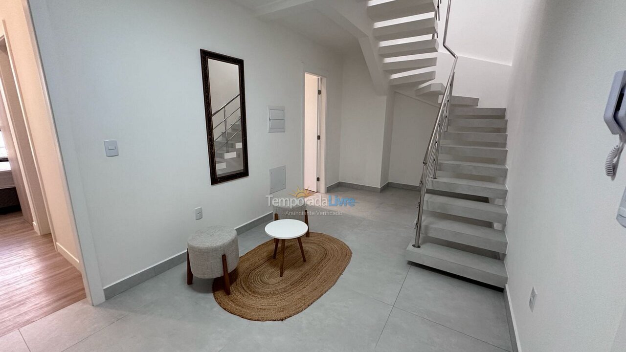 Apartamento para aluguel de temporada em Bombinhas (Canto Grande)