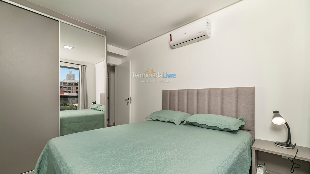 Apartamento para aluguel de temporada em Bombinhas (Canto Grande)