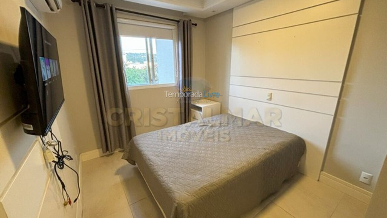 Apartment for vacation rental in Bombinhas (Praia de Bombas)