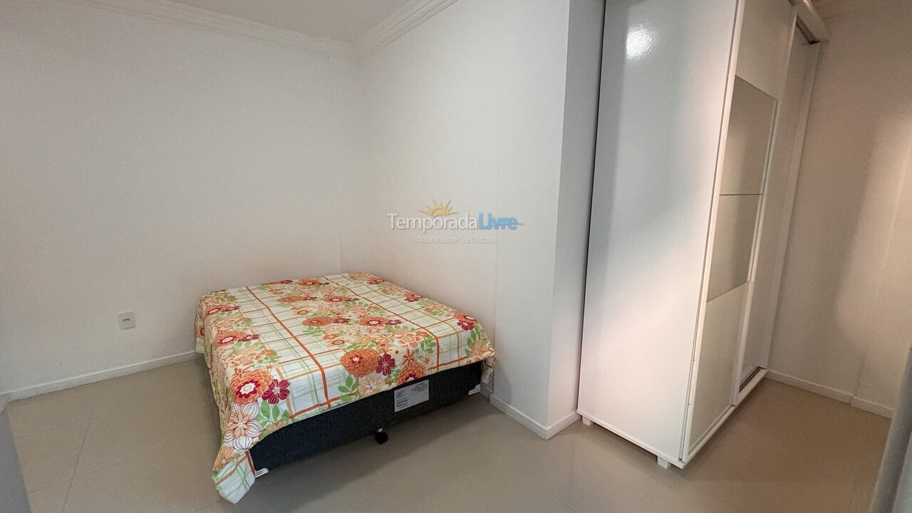 Apartment for vacation rental in Bombinhas (Praia de Bombas)