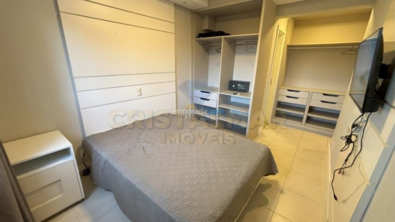 Apartment for vacation rental in Bombinhas (Praia de Bombas)