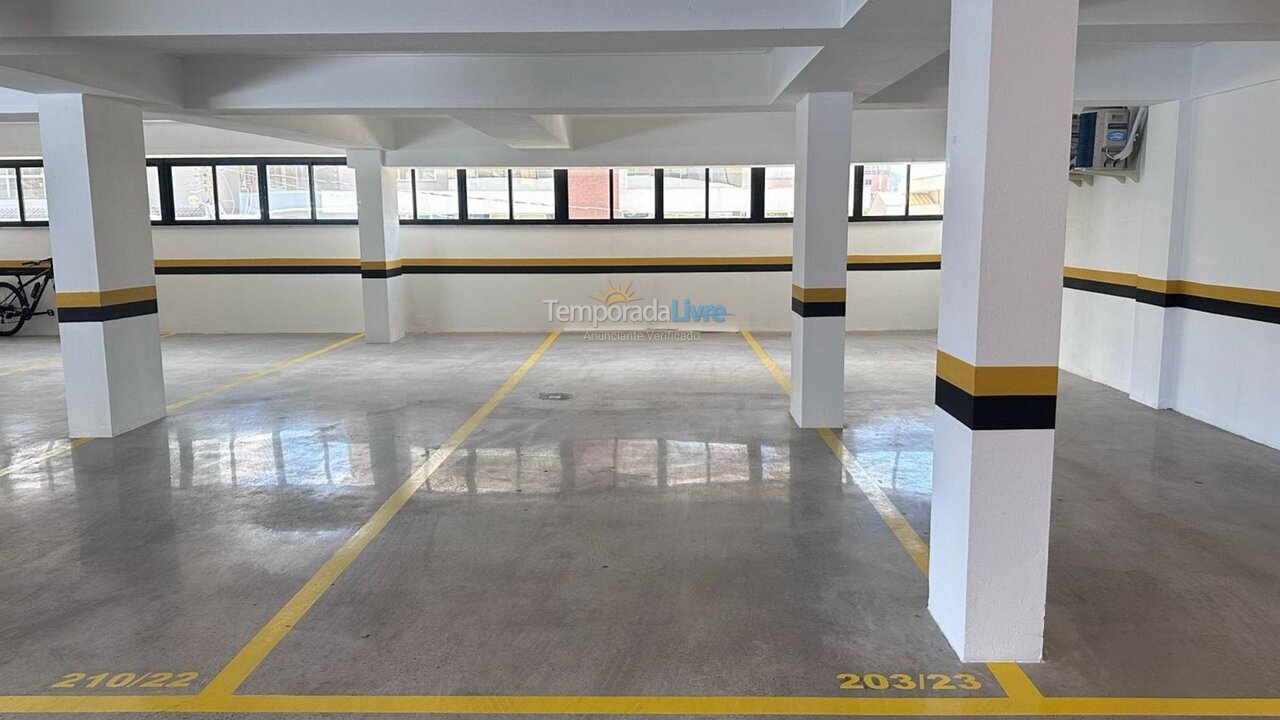 Apartamento para aluguel de temporada em Bombinhas (Canto Grande)