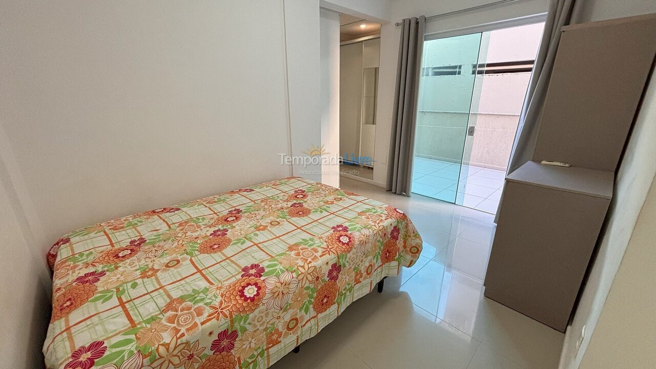 Apartment for vacation rental in Bombinhas (Praia de Bombas)