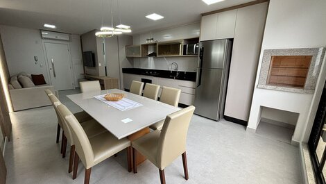 L024 - New 3-bedroom apartment 150 meters from Canto Grande beach.