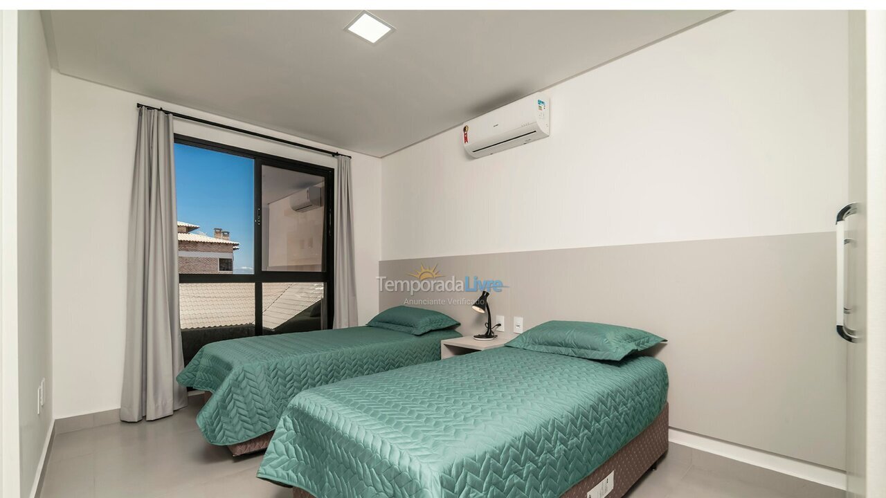 Apartamento para aluguel de temporada em Bombinhas (Canto Grande)