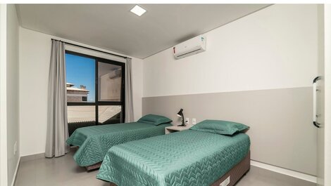 L006- Apartamento completo com 2 suítes, a 250 metros da praia de...