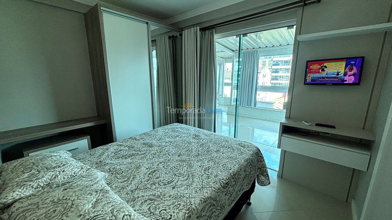 Apartment for vacation rental in Bombinhas (Praia de Bombas)