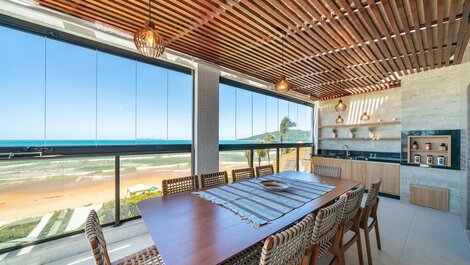L012 - High-end duplex penthouse on the beachfront in Canto Grande