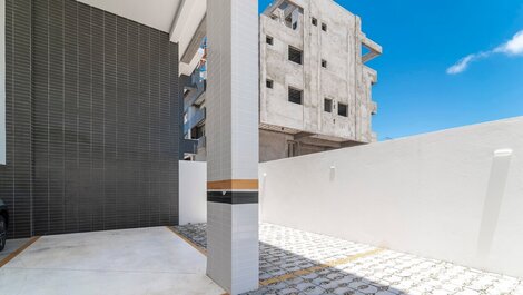 L006- Apartamento completo com 2 suítes, a 250 metros da praia de...