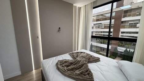 L024 - New 3-bedroom apartment 150 meters from Canto Grande beach.
