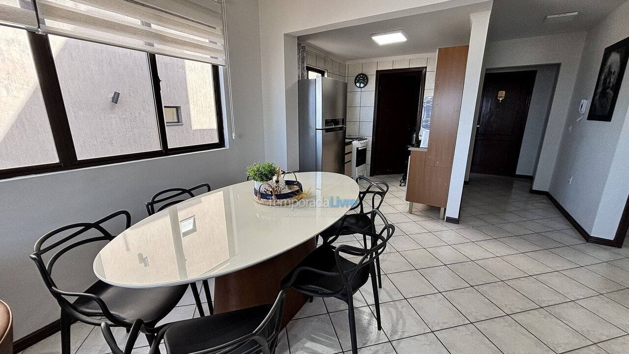 Apartamento para alquiler de vacaciones em Bombinhas (Praia de Bombas)